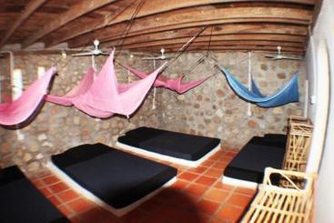تختخواب و صبحانه Kepmandou Loungebar