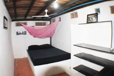 تختخواب و صبحانه Kepmandou Loungebar