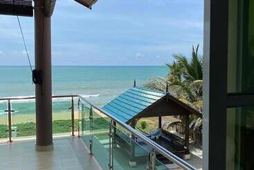 بنسيون Coliving Che Beach House By Vale Pine