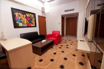 هتل Aquarius Boutique  Sampit