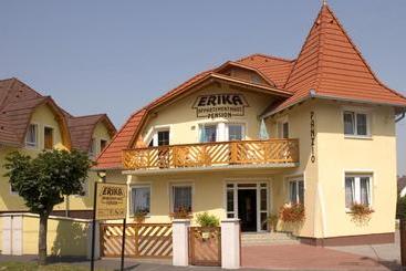 تختخواب و صبحانه Erika Pension