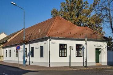 צימר Szin Es Vendeghaz