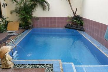 فندق Ayu Taman Sari