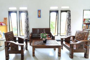هتل Sentosa 76 Guest House