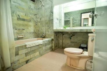 هتل Tanjung Pesona Beach Resort & Spa