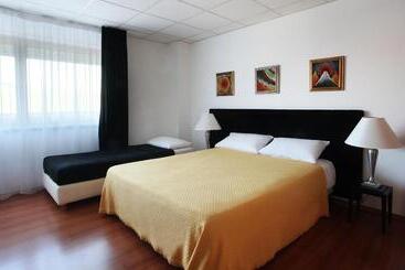 Sós Motel