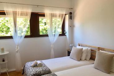 تختخواب و صبحانه House of Zen