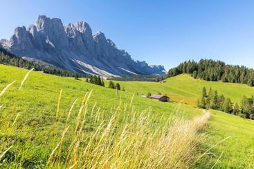 تختخواب و صبحانه Raschötzhof
