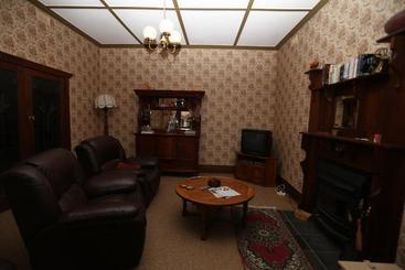 Colwyn House Bed & Breakfast & Stable Cottage