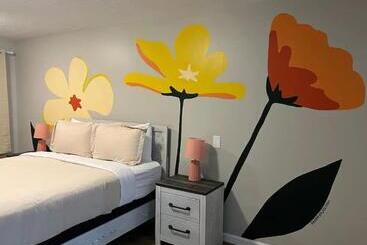 モーテル Wildflower Room At The Trailblazer Unit 13
