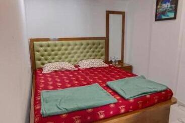 פנסיון Ashirwad Studio Villa