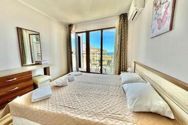 Sunshine Apartment