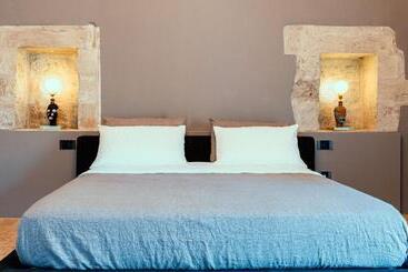 Bed and Breakfast Ricci Rooms   Terrace Deluxe Suite Con Idromassaggio, By Salentoaffitti