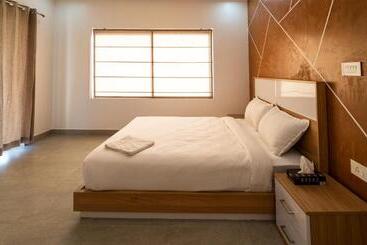 فندق Jungle Drive Resort Vayalada