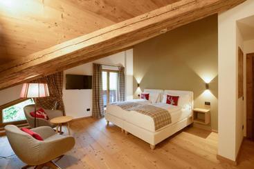 هتل Fiori Dolomites Experience