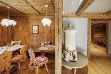 هتل Fiori Dolomites Experience