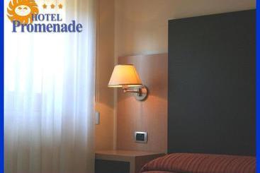 هتل Promenade