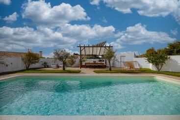 مبيت وإفطار Sunday Morning Guesthouse