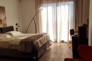 בית מלון כפרי Mòn Luxury Rooms Spa