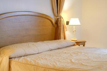 هتل Abetone E Piramidi Resort