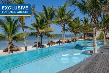 リゾートホテル San Martinho Beach Club