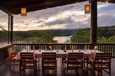 Tufi Resort