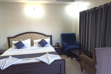 酒店 Dundi Mango Mist Resort