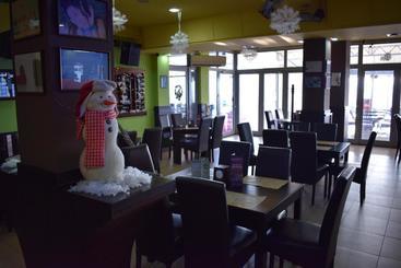 هتل 7even Weddings & Events