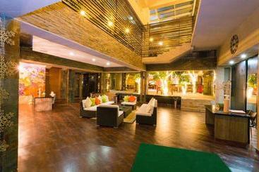 هتل The Corporate And Resort In Nukht
