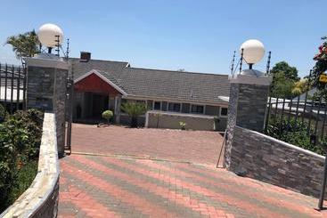 住宿加早餐 Logos Guest House