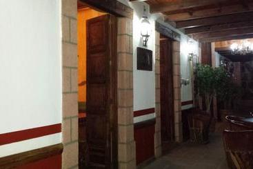 هتل La Vieja Casona