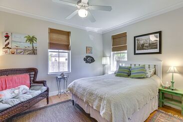 بيت ريفى Lovely Carrabelle Home W/ Lake Views & Pool Access