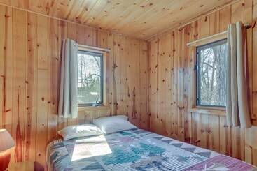 بيت ريفى Lake Access, Boat Slip: Wooded Park Rapids Cabin!