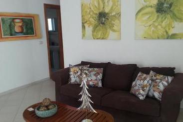 تختخواب و صبحانه Oreuga Apartahotel Boutique
