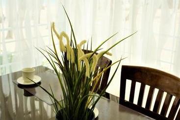 تختخواب و صبحانه Oreuga Apartahotel Boutique