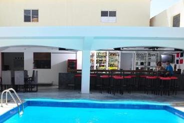 هتل Las Palmeras
