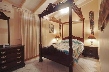 هتل Mary S Boon Beach Resort & Spa