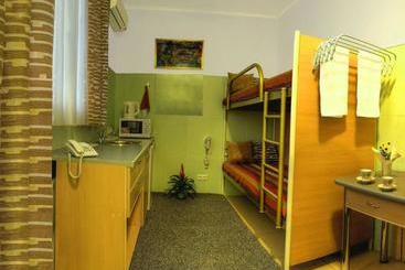 Sana Hostel