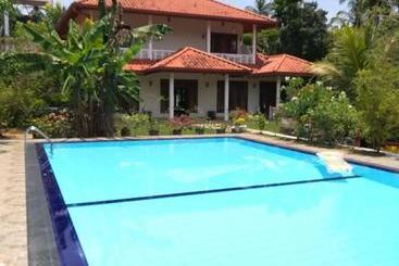 Siroma Villa