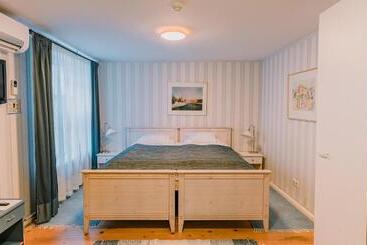 تختخواب و صبحانه Tampere Maja