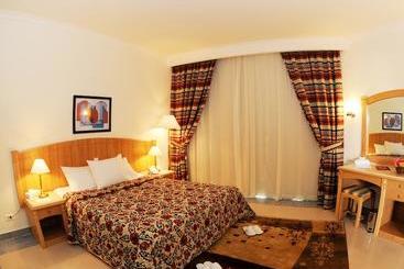 Sinaway Lagoon Aquapark Hotel And Spa