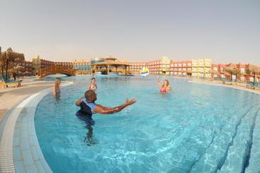 Sinaway Lagoon Aquapark Hotel And Spa