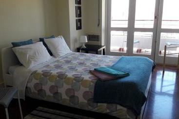 تختخواب و صبحانه Autentik Guest House
