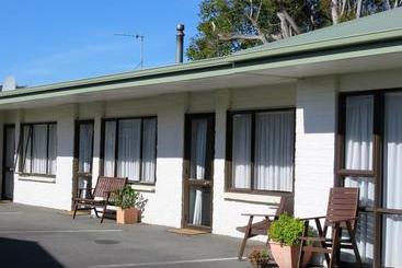 Yarrow Motel