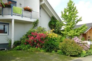 ベッドアンドブレックファースト Haus Erika Am Weg