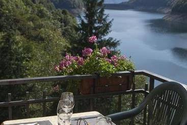 هتل Al Lago