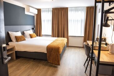 Hotel Et Le Cafe De Paris