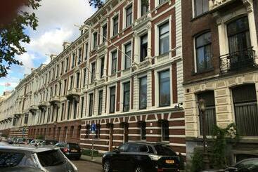 تختخواب و صبحانه Vondelparkmuseum Inn