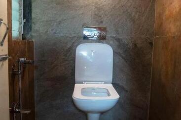 فندق Nirva The Cottage Resort, Kondeshwar Road Badlapur