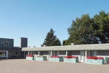 Ambassador Motel